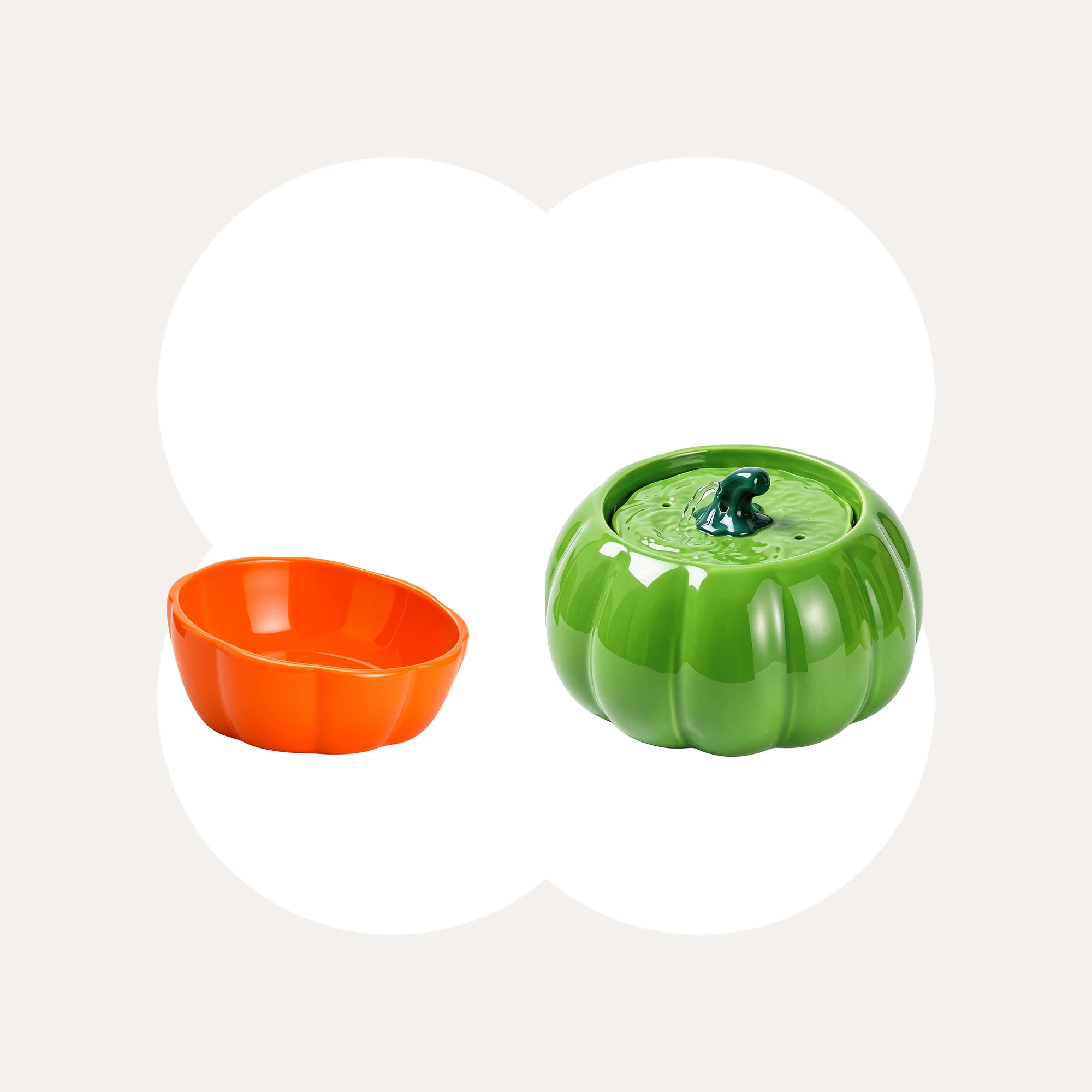 Pumpkin Patch-kattmatskål & fontänset i orange eller grönt keramik