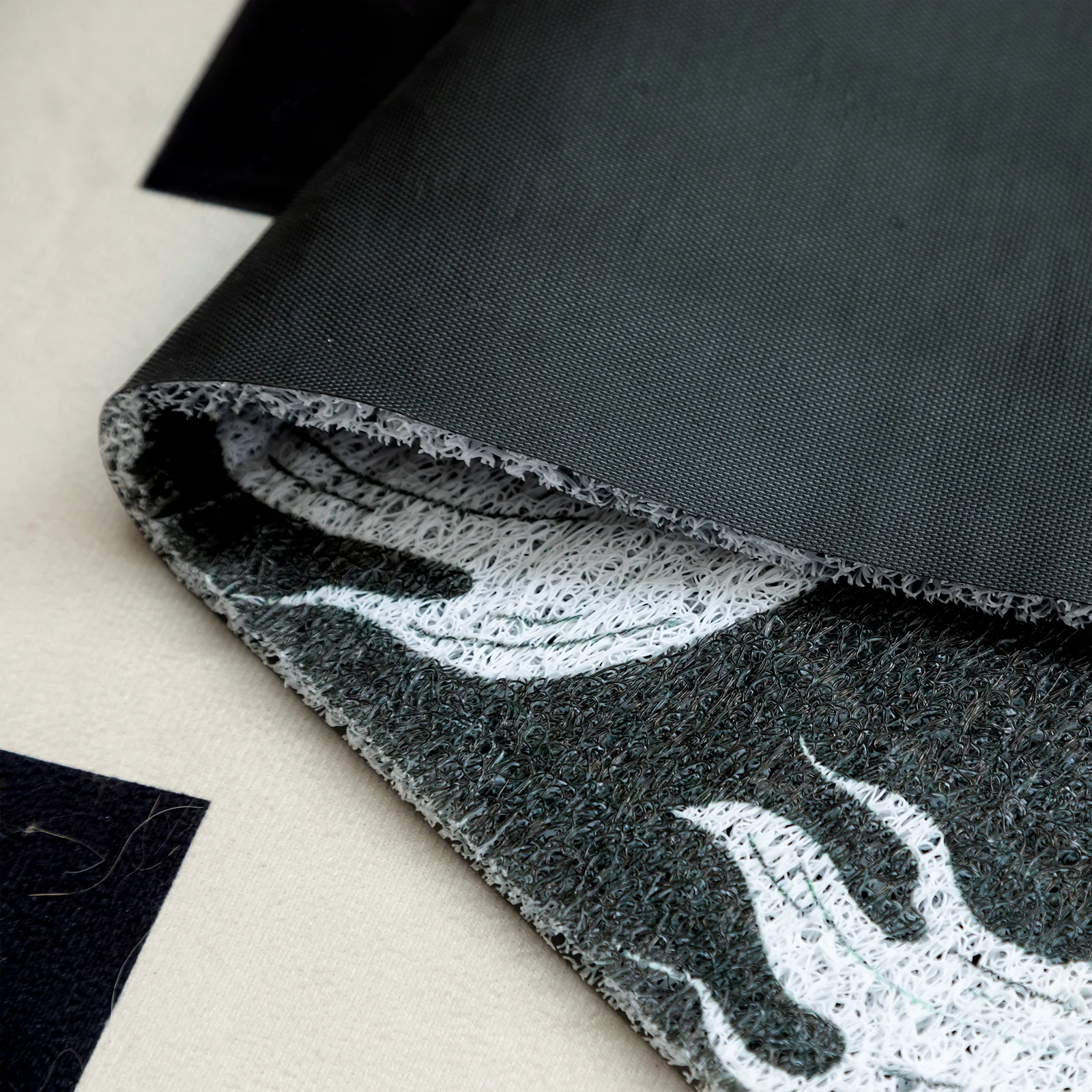 Alfombrilla para arenero de estilo gótico en PVC duradero y no tóxico