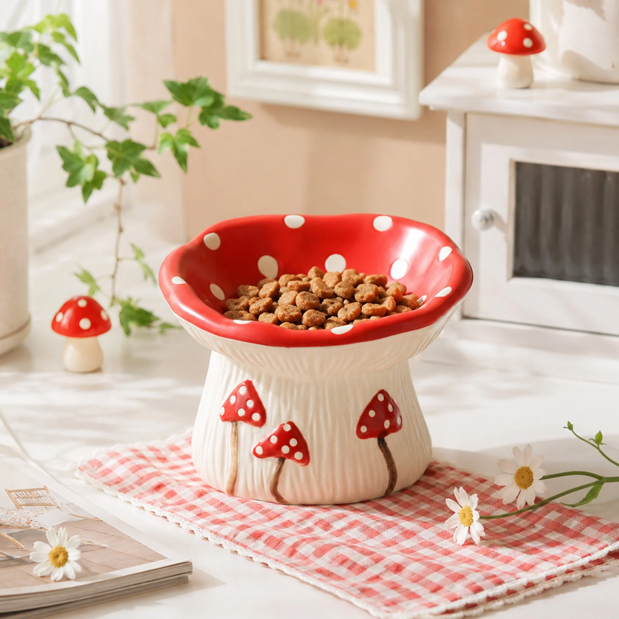 3.4oz Mushroom Picnic Ceramic Cat Bowl
